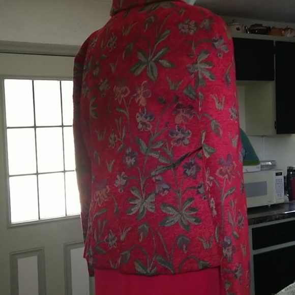 Jessica Howard suit - Picture 3 of 8